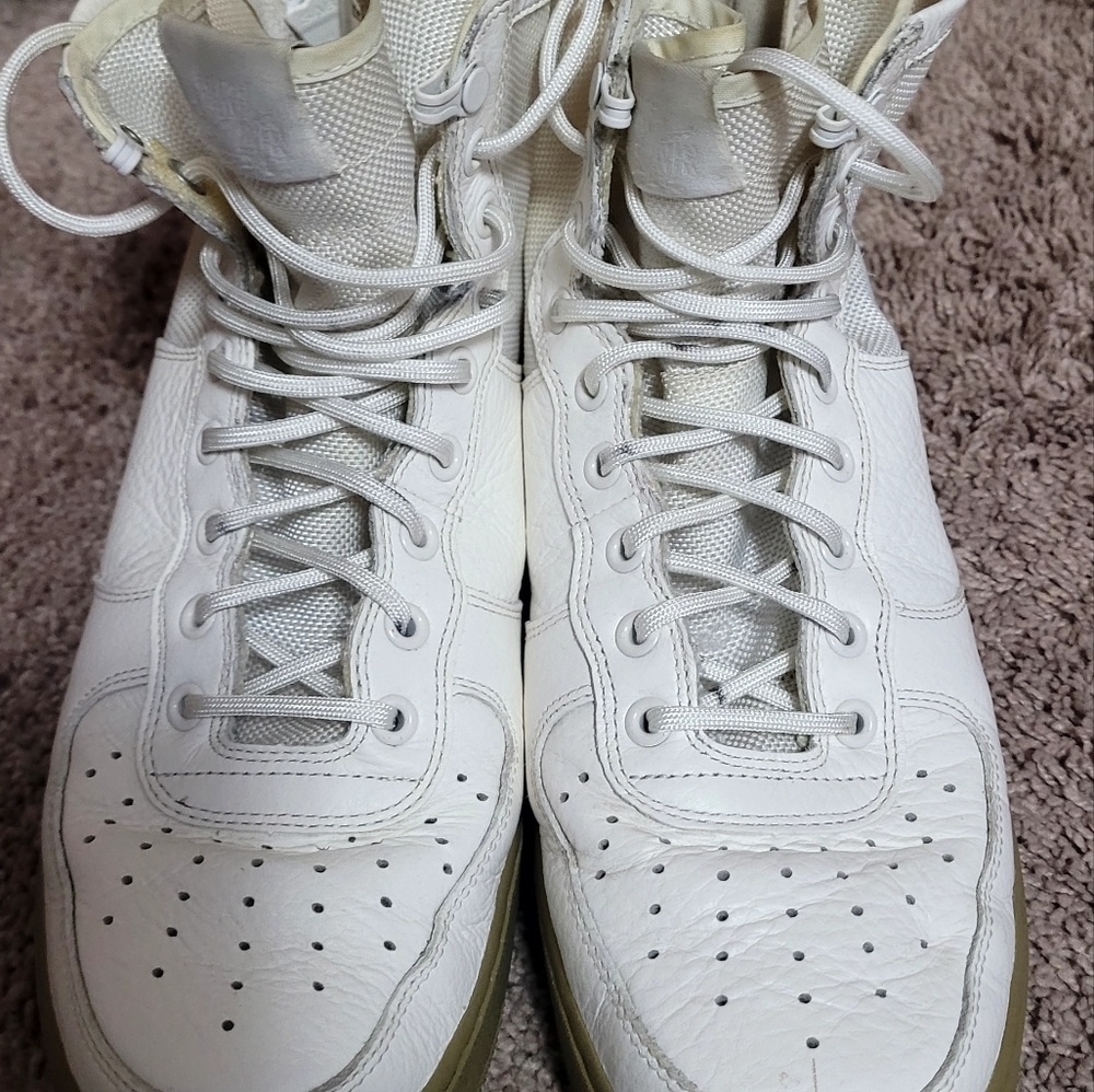 Air force boots 10